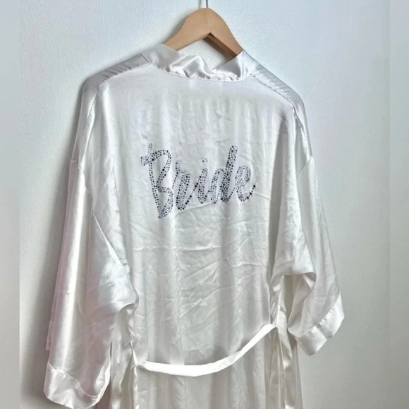 Victoria’s Secret Bride‎ Robe - Picture 1 of 14